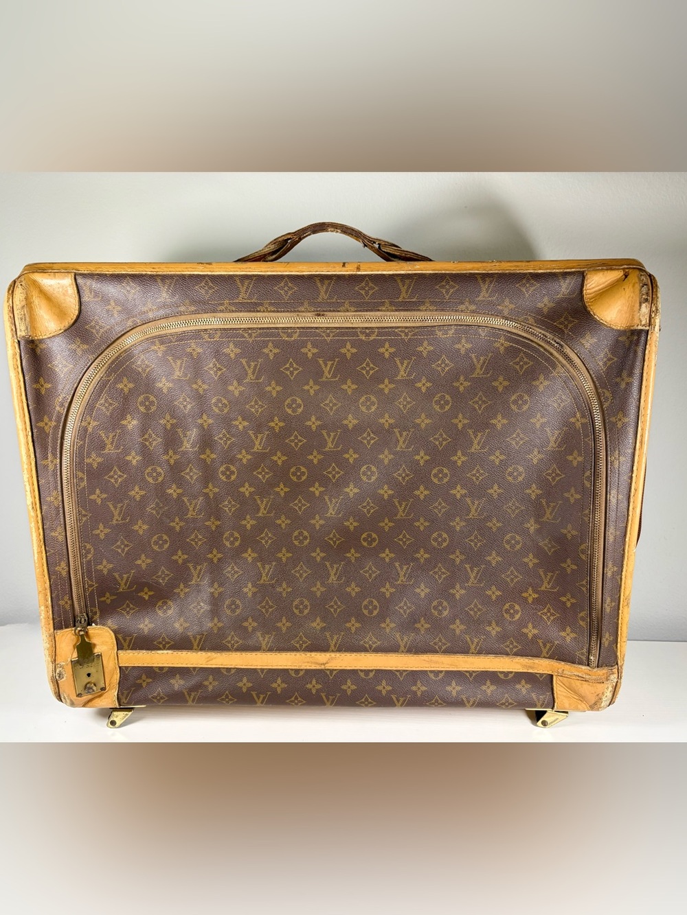 Louis Vuitton Vintage Pullman 60 Luggage